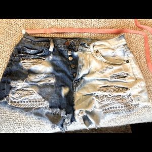 American eagle bleached distressed shorts